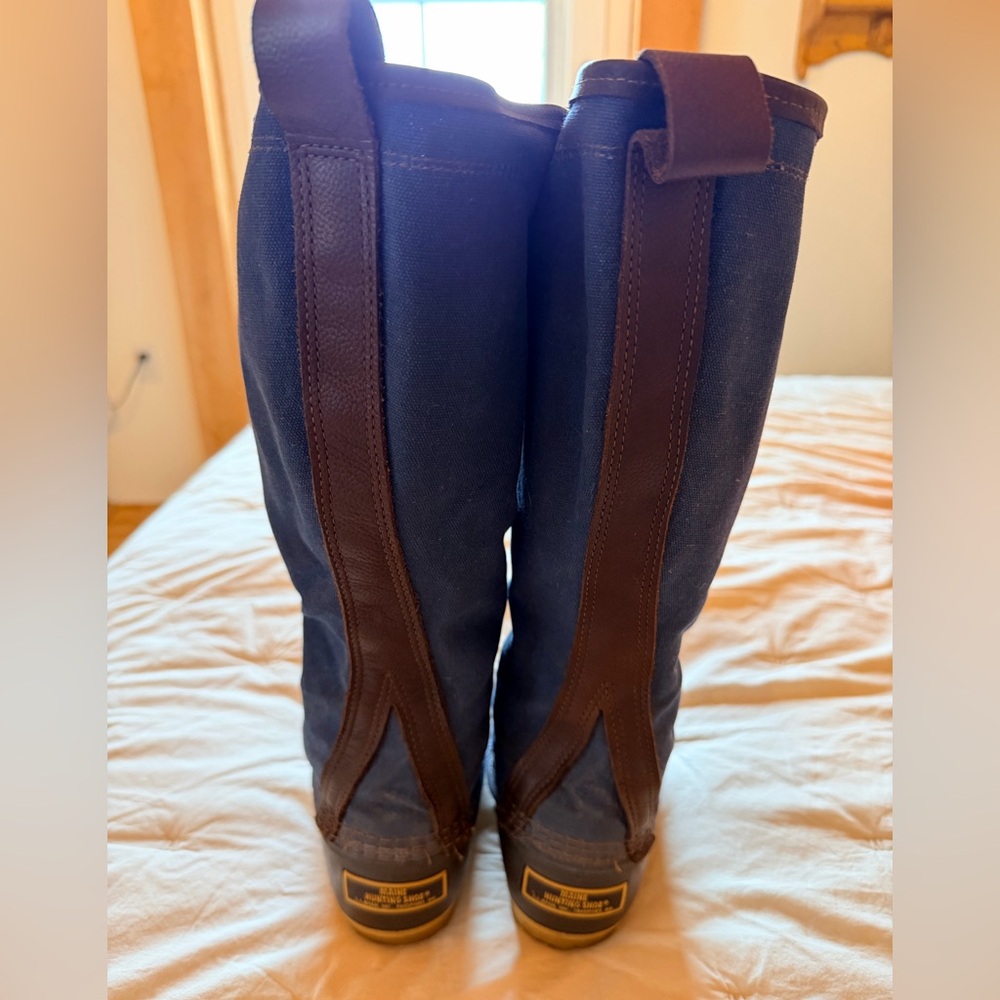 L.L. Bean Tall Lace-Up Bean Boots Navy Made in USA Women’s 7 Bean Signature - Picture 3 of 7